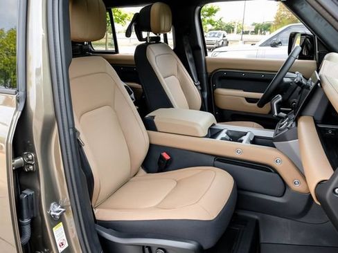 New 2026 Land Rover Defender 110 X AWD/4WD image 42