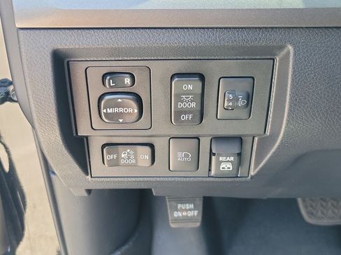 Used 2021 Toyota Tundra SR5 w/ SR5 Leather Package RWD image 30