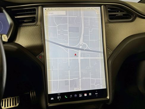 Used 2018 Tesla Model X 75D AWD/4WD image 11