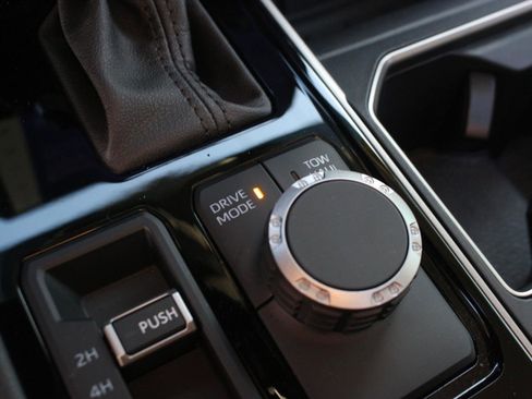 Used 2024 Toyota Tundra Limited image 25