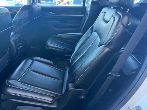 Used 2023 Jeep Grand Cherokee L Limited image 27