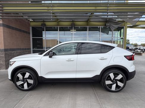 Used 2024 Volvo C40 P8 Recharge Ultimate w/ Protection Package Premier image 7