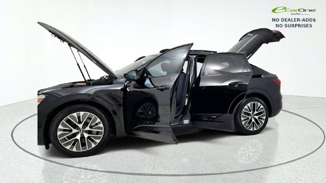Used 2024 Audi Q8 e-tron Premium Plus w/ Premium Plus Package AWD/4WD image 15