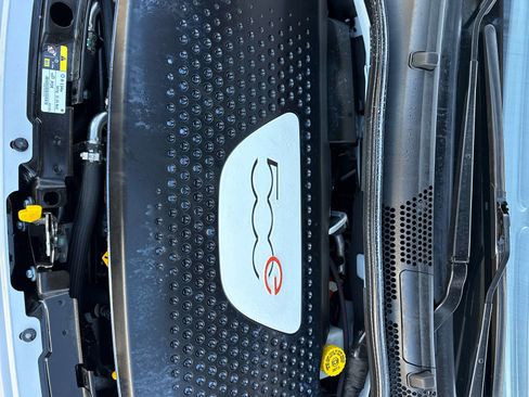 Used 2017 FIAT 500 e image 9