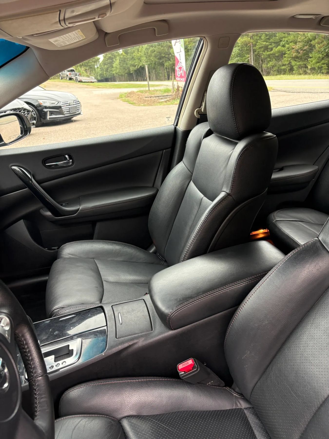 Used 2011 Nissan Maxima 3.5 SV w/ Monitor Pkg FWD image 12