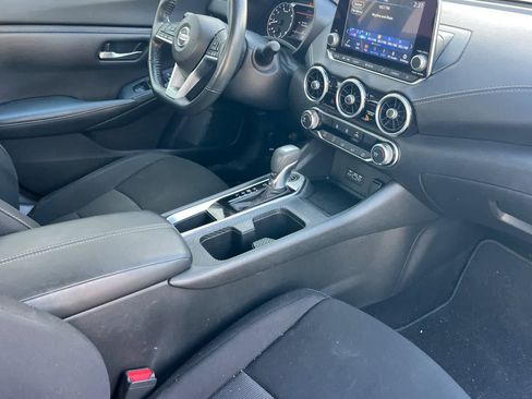 Used 2022 Nissan Sentra SV image 17
