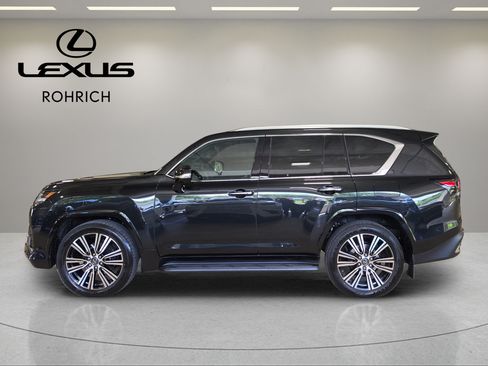 New 2026 Lexus LX 600 4WD w/ Luxury Package image 9