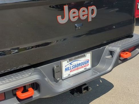 New 2025 Jeep Gladiator Mojave w/ Convenience Group image 22