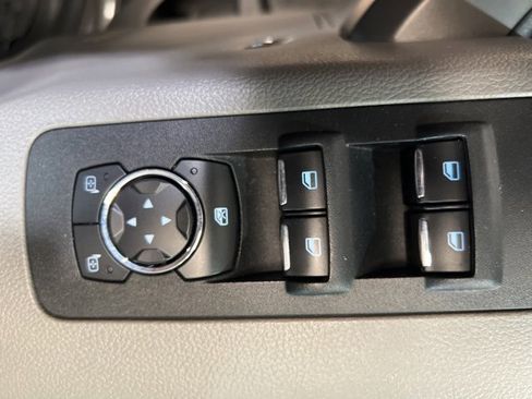 Used 2015 Ford F150 XLT w/ Equipment Group 302A Luxury image 21