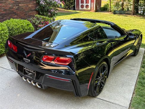 Used 2016 Chevrolet Corvette Stingray Coupe w/ Carbon Flash Badge Package RWD image 43