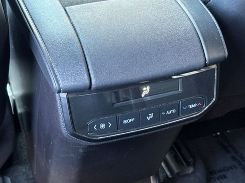 Certified 2024 Toyota Highlander XSE FWD image 17