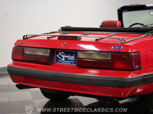 Used 1991 Ford Mustang LX image 26