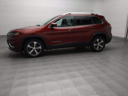 Used 2019 Jeep Cherokee Limited FWD image 2