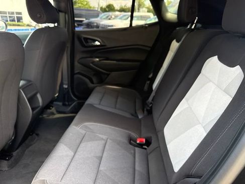 Used 2024 Chevrolet Trax RS FWD image 22