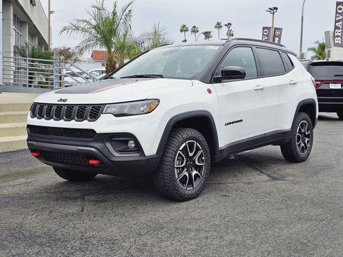New 2026 Jeep Compass Trailhawk image 3