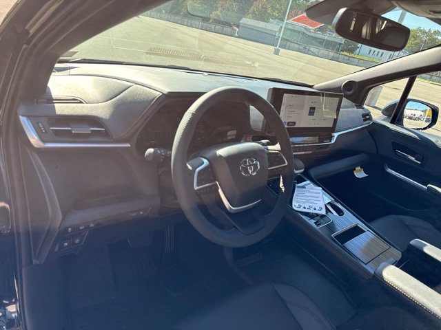 New 2026 Toyota Sienna XLE Woodland Edition AWD/4WD image 12