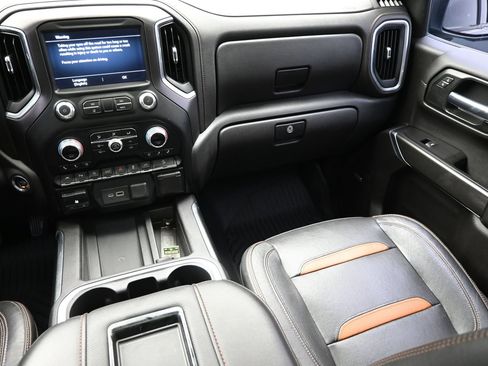 Used 2020 GMC Sierra 1500 AT4 w/ AT4 Premium Package AWD/4WD image 37