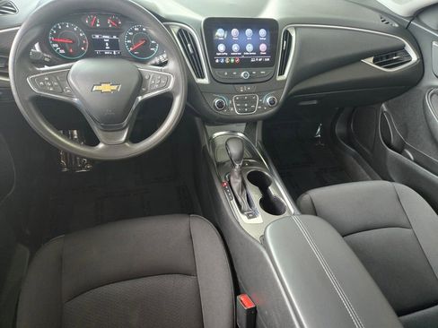 Used 2024 Chevrolet Malibu LT image 13