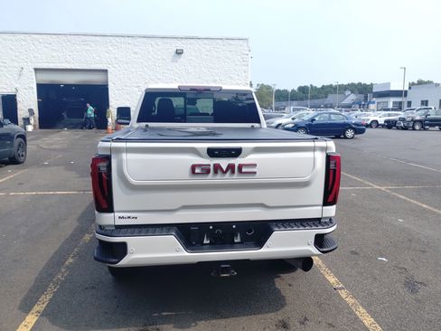 Used 2024 GMC Sierra 2500 Denali w/ Denali Reserve Package image 4