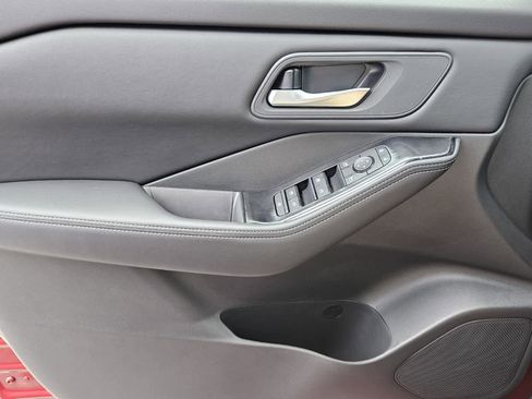 New 2026 Nissan Rogue SV image 15