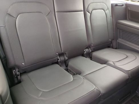 Certified 2024 Land Rover Defender 130 X-Dynamic SE image 22