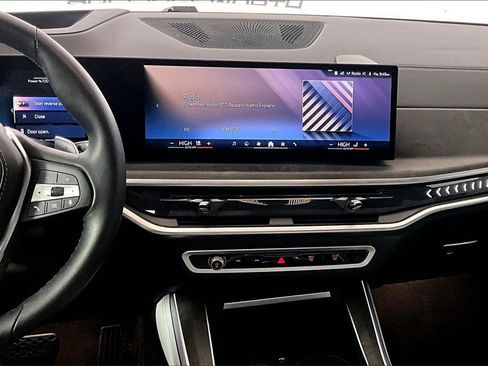 Used 2025 BMW X5 sDrive40i w/ Climate Comfort Package image 5