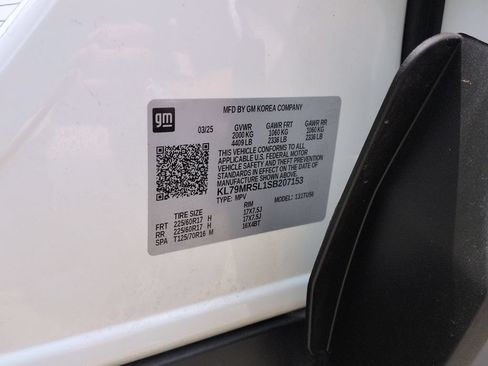 Used 2025 Chevrolet TrailBlazer LT AWD/4WD image 35
