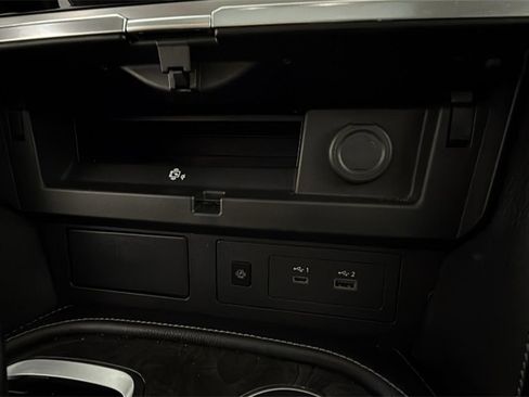 Used 2024 INFINITI QX80 Luxe image 25