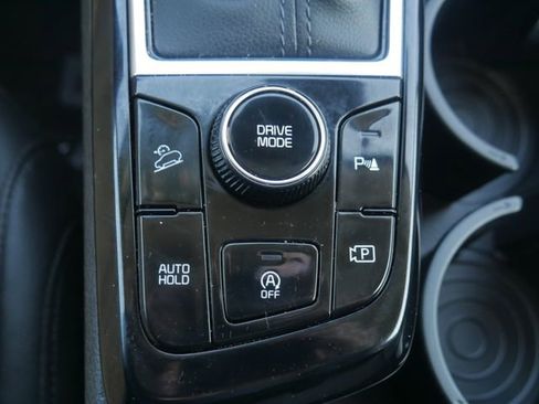 Used 2025 Kia Sportage SX image 33