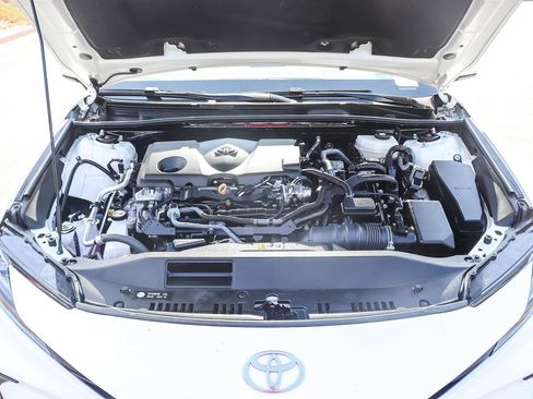 Used 2025 Toyota Camry SE FWD image 33