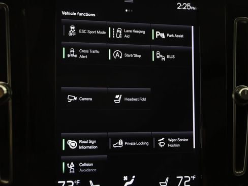 Used 2020 Volvo XC40 T5 R-Design image 32