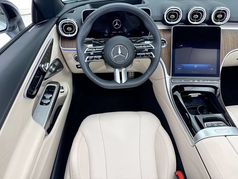 Certified 2025 Mercedes-Benz CLE 300 4MATIC Cabriolet image 10