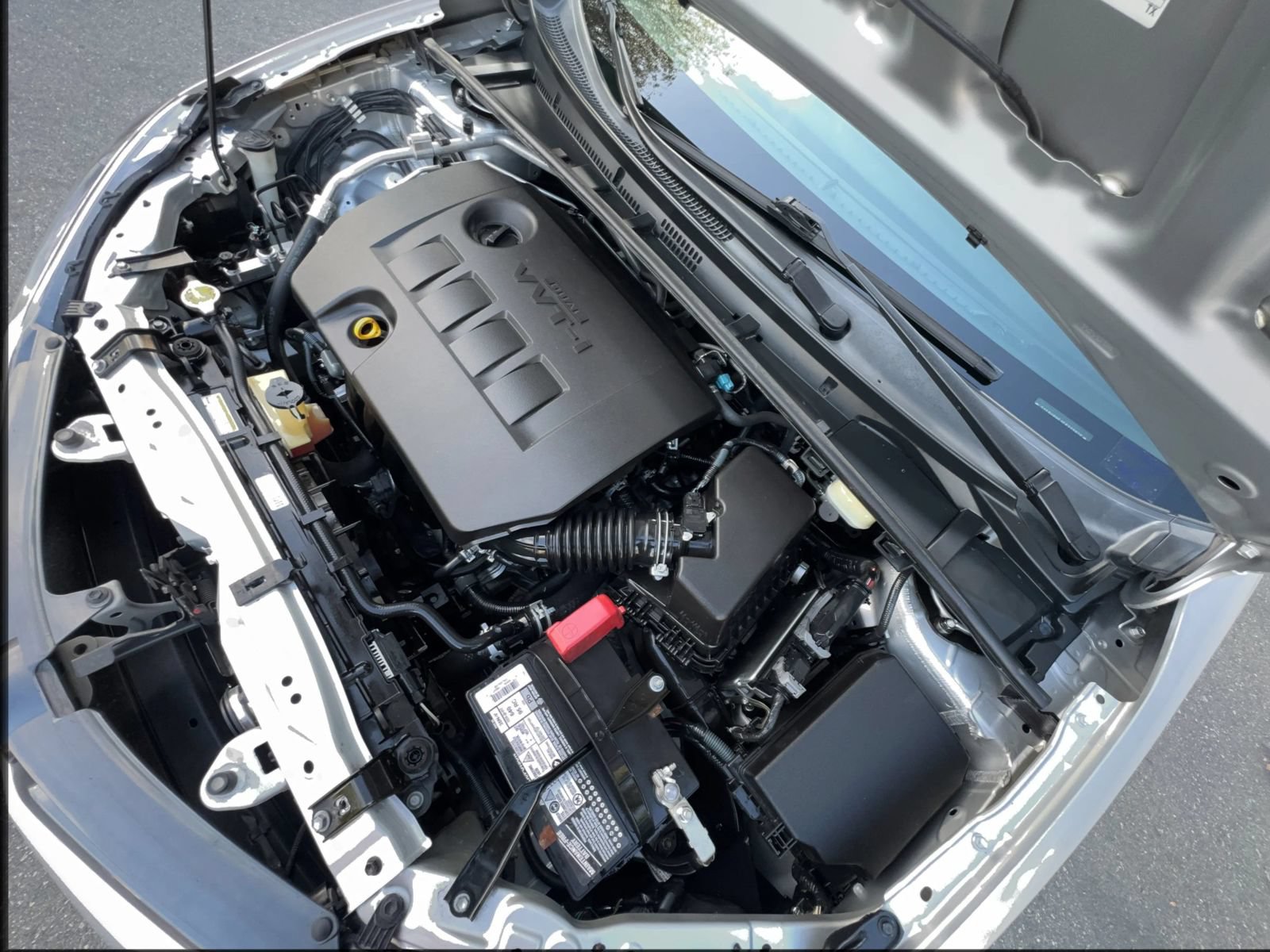 Used 2015 Toyota Corolla LE FWD image 36