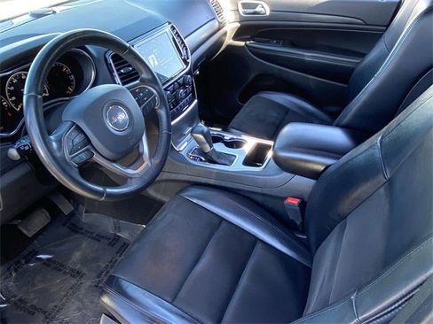 Used 2019 Jeep Grand Cherokee Altitude image 19