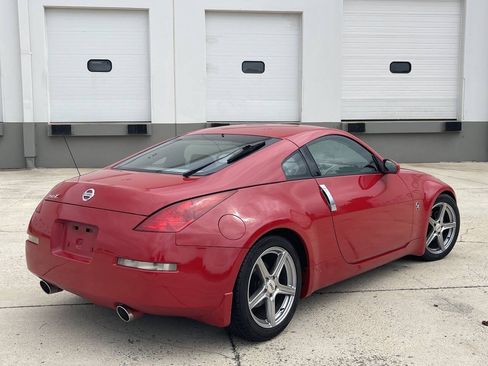 Used 2003 Nissan 350Z Coupe RWD image 3
