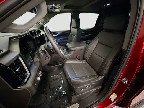Used 2024 GMC Sierra 1500 Denali w/ Technology Package AWD/4WD image 25