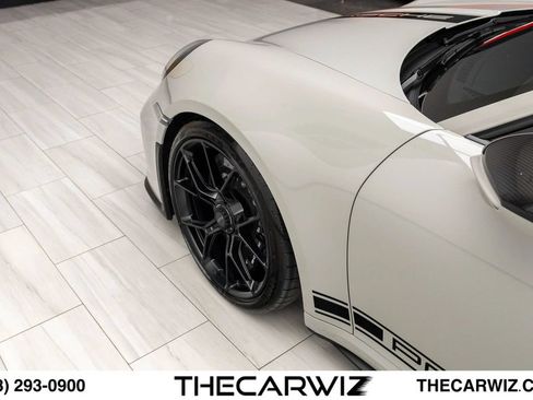 Used 2022 Porsche 911 GT3 RWD image 18
