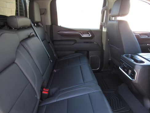 Used 2023 GMC Sierra 1500 SLT w/ SLT Premium Plus Package image 12