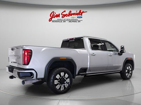 Used 2025 GMC Sierra 2500 Denali w/ Denali Reserve Package AWD/4WD image 6
