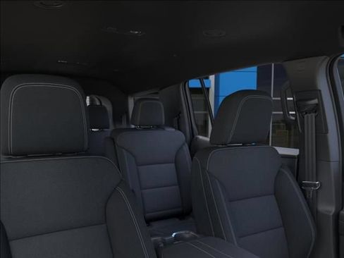 New 2027 Chevrolet Traverse LT w/ Driver Confidence Package FWD image 26