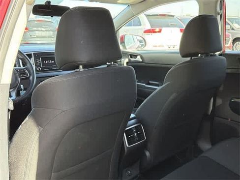 Used 2018 Kia Sportage LX image 18