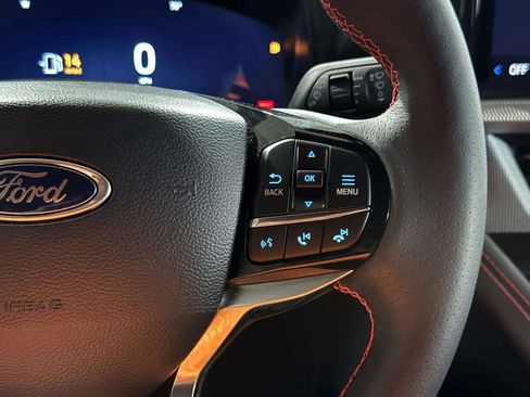 Used 2026 Ford Explorer ST-Line w/ ST-Line Street Pack AWD/4WD image 9