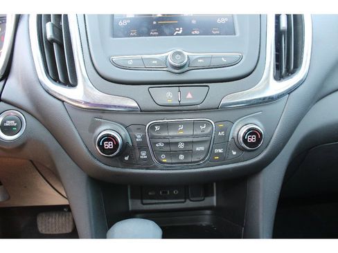 Used 2024 Chevrolet Equinox LT w/ LPO, Floor Liner Package image 27