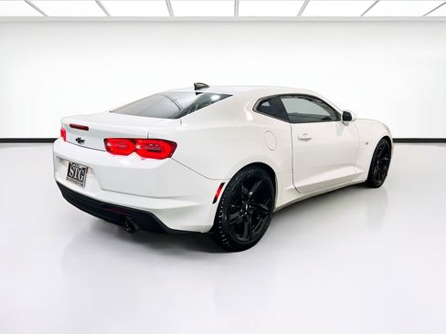 Used 2019 Chevrolet Camaro LT image 4