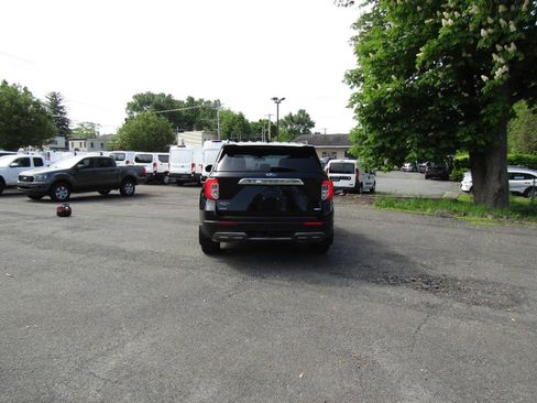 Used 2020 Ford Explorer XLT w/ Equipment Group 202A AWD/4WD image 5