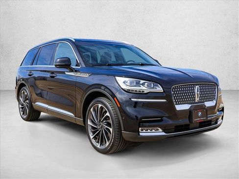 Used 2020 Lincoln Aviator Reserve w/ Equipment Group 202A AWD/4WD image 3