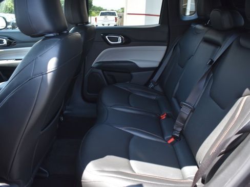 Used 2023 Jeep Compass Limited AWD/4WD image 16