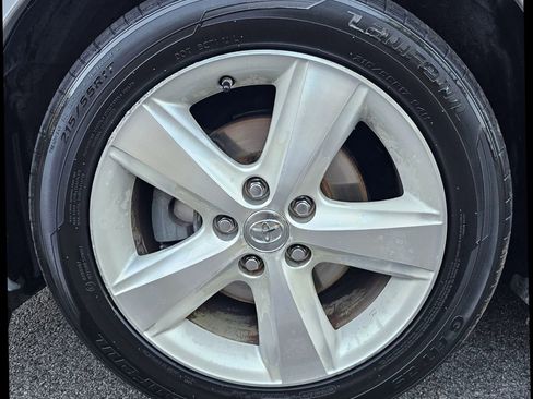 Used 2011 Toyota Camry SE image 20