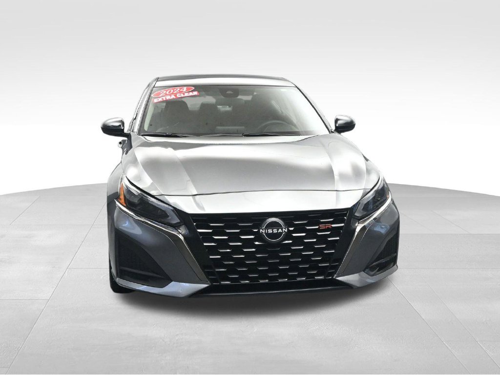 Used 2024 Nissan Altima 2.5 SR FWD image 8