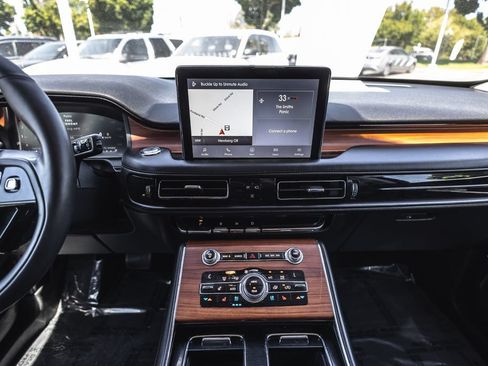 Used 2020 Lincoln Aviator Reserve w/ Equipment Group 202A AWD/4WD image 28